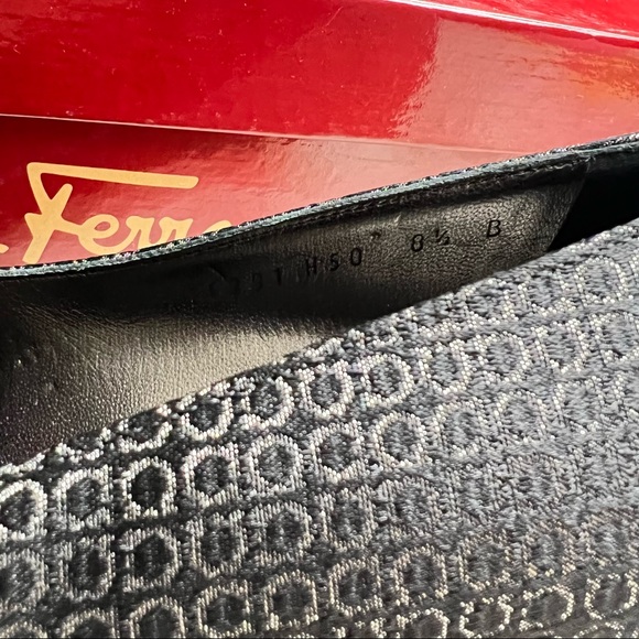 Salvatore Ferragamo pointy high heels - Picture 11 of 13